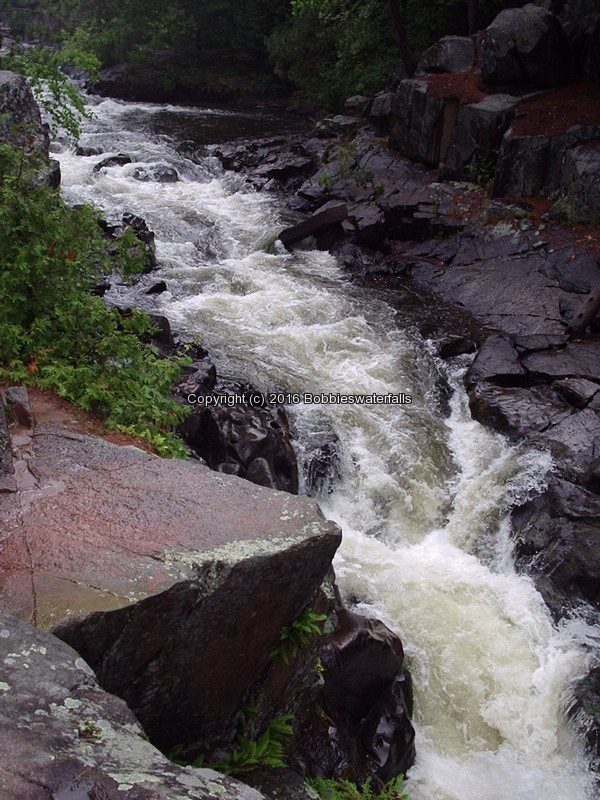 Daves Lower Falls Marienette County WI 7-5-2005_00004.JPG